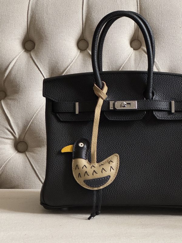 Gull charm