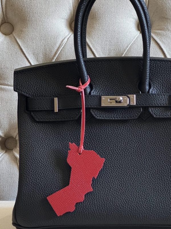 Oman map charm
