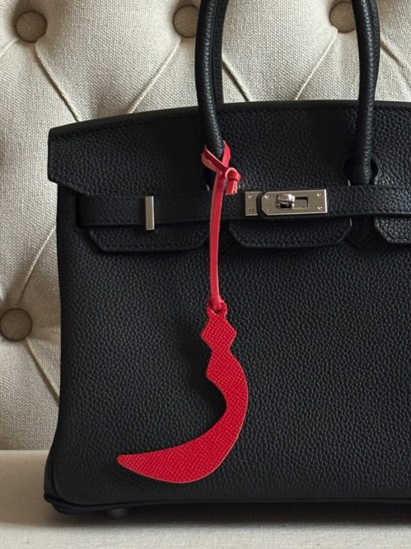 Letter (ز) charm